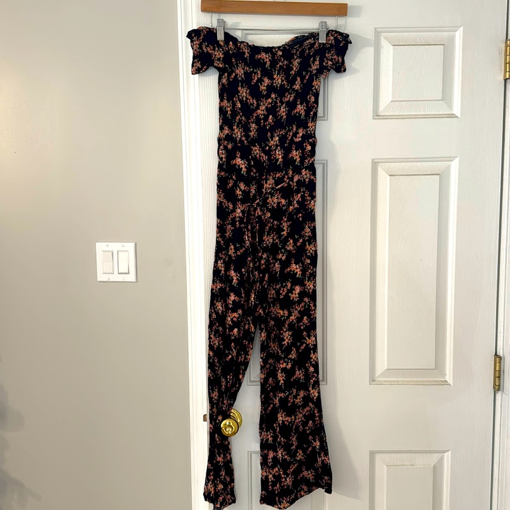 Size medium floral jumpsuit worn once
